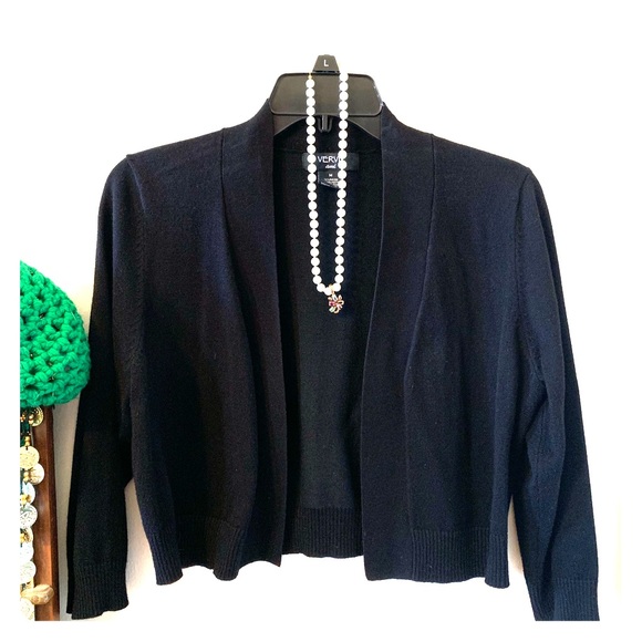 Verve Ami Sweaters - 👉🏼4for$10 Cropped Cardigan by Verve Ami 🍏